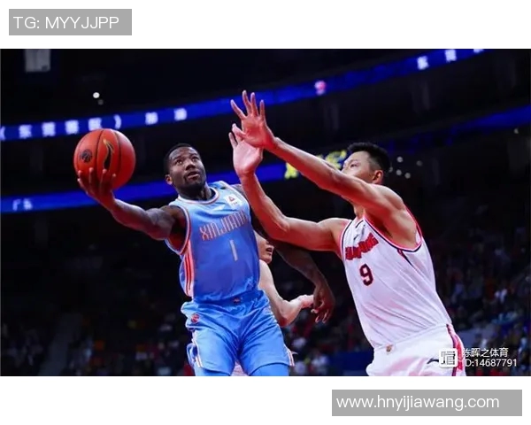 广东队与新疆队激战正酣谁能在这场对决中笑到最后